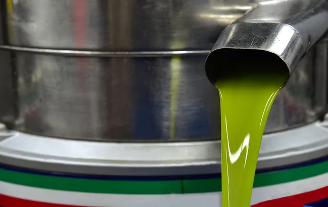 olive oil, centrifuge, production, green, fresh, food, meal, healthy, manufacturing, mediterranean, sicily, harvest, industry, extraction, oil, italy, italian olive oil, olive oil, olive oil, olive oil, olive oil, olive oil. FSMA preventive controls for small specialty food manufacturers: a plain-English checklist