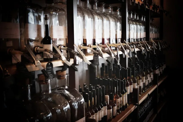 oil, food, bottles, bottling, specialty, selection, delicacy, olive oil. What turns a specialty food sample into a standing reorder?