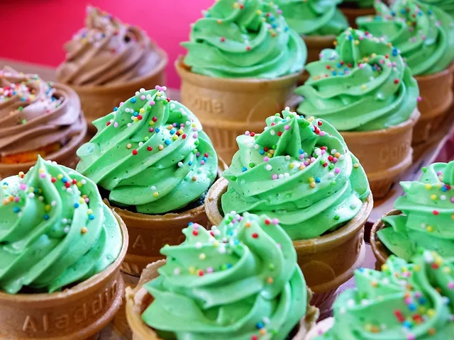 cupcakes, dessert, food, muffins, cream, icing, sweet, whipped cream, candy, bake, pastry, pastries, food photography, cupcakes, cupcakes, cupcakes, cupcakes, cupcakes, dessert, candy, candy, pastry, pastries. The insurance a specialty food business needs, and the cost of it